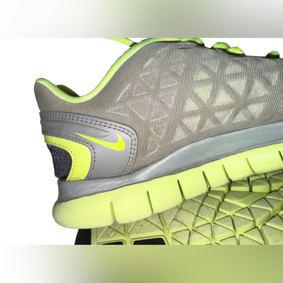 NIKE Trianing Free Fit 2 training tennis athletic shoes women’s size 9 - Picture 8 of 16